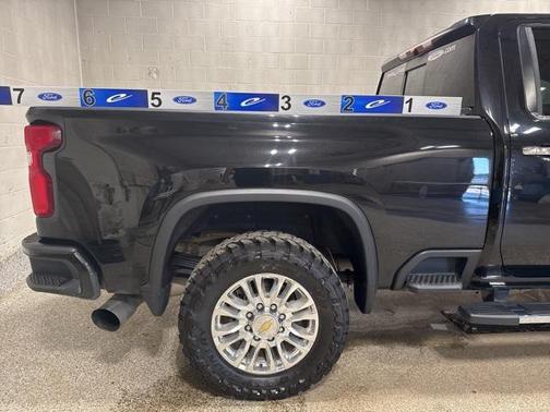 2022 Chevrolet Silverado 2500 High Country
