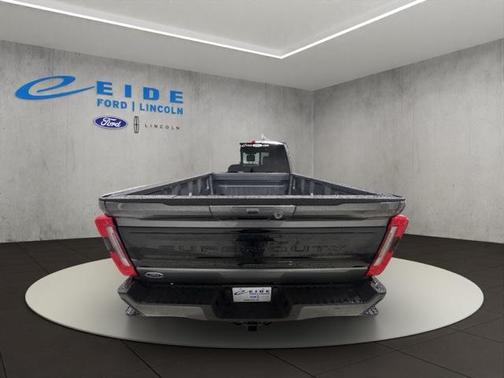 2026 Ford F-350 Platinum