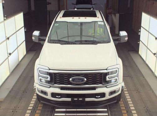 2023 Ford F-450 Platinum