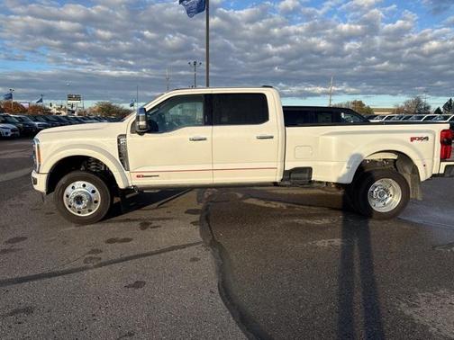 2023 Ford F-450 Platinum