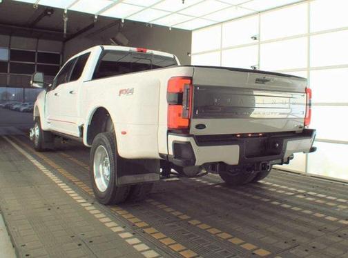 2023 Ford F-450 Platinum