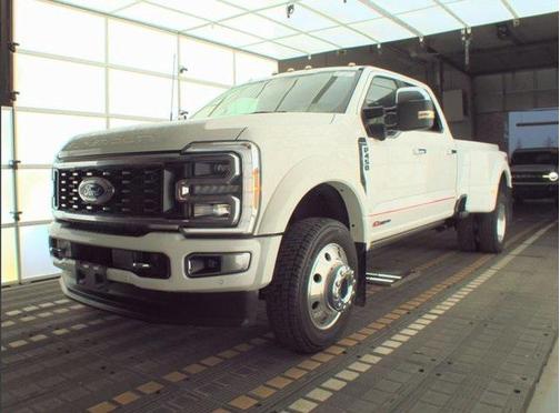 2023 Ford F-450 Platinum