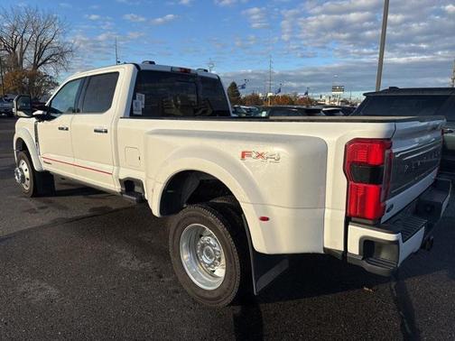 2023 Ford F-450 Platinum