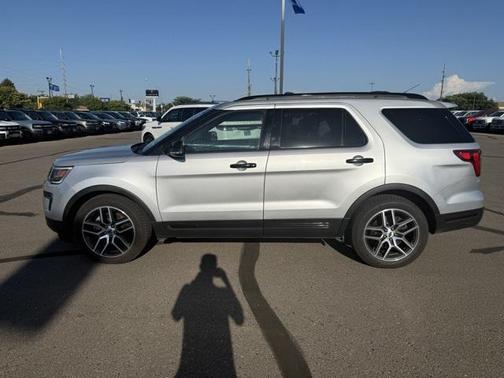 2019 Ford Explorer Sport
