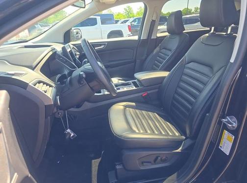 Agate Black Metallic 2024 Ford Edge SEL