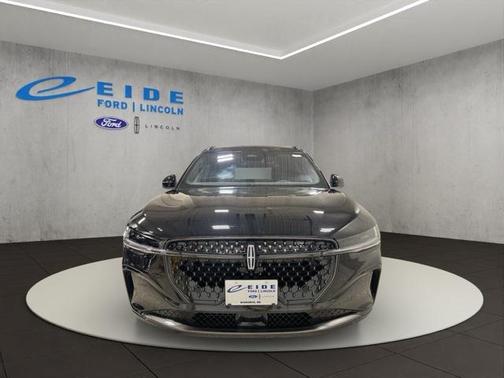 2025 Lincoln Nautilus Reserve