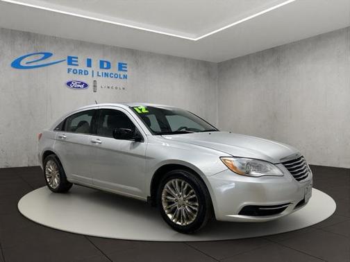 2012 Chrysler 200 LX