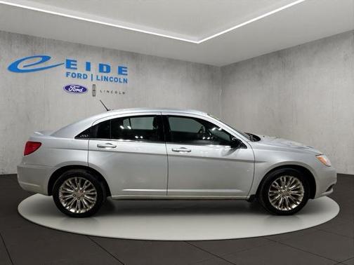 2012 Chrysler 200 LX