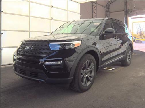 Agate Black Metallic 2023 Ford Explorer XLT