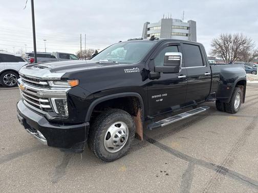 2022 Chevrolet Silverado 3500 High Country