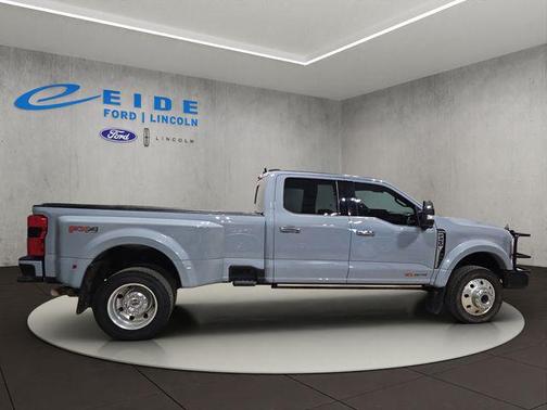 Glacier Gray Metallic TriCoat 2024 Ford F-450 Platinum