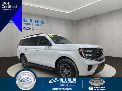 Silver Metallic 2025 Ford Expedition Active