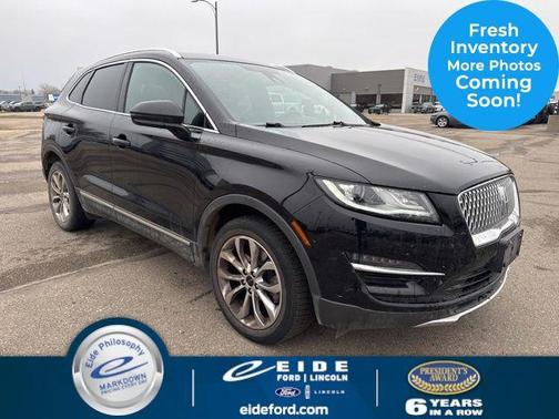 Infinite Black Metallic 2019 Lincoln MKC Select