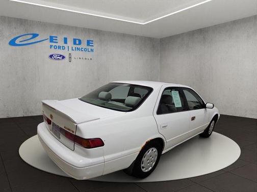 1997 Toyota Camry LE