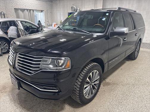 2016 Lincoln Navigator Select