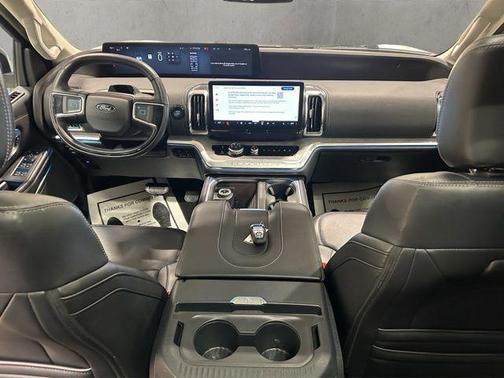 Star White Metallic Tri-Coat 2025 Ford Expedition Platinum