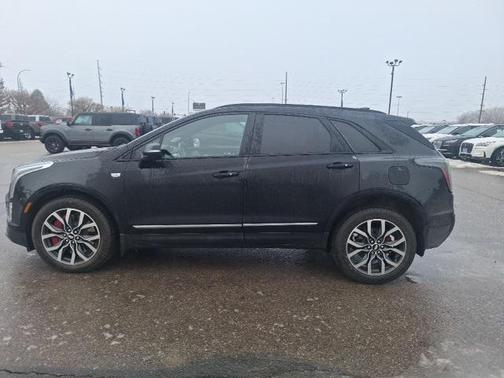 2023 Cadillac XT5 Sport