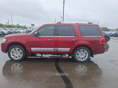 2014 Lincoln Navigator Base