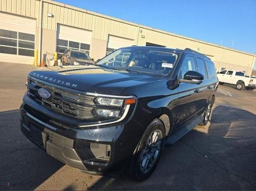 2025 Ford Expedition Max Active 4x4