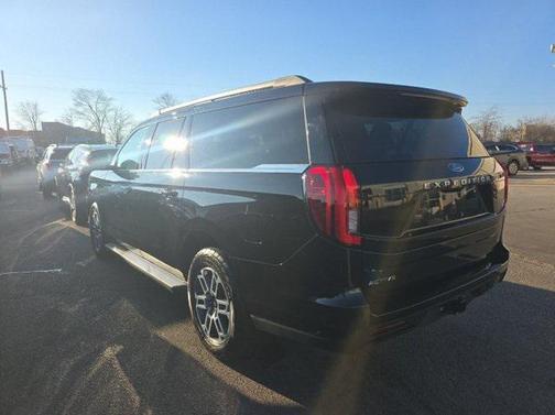 2025 Ford Expedition Max Active 4x4