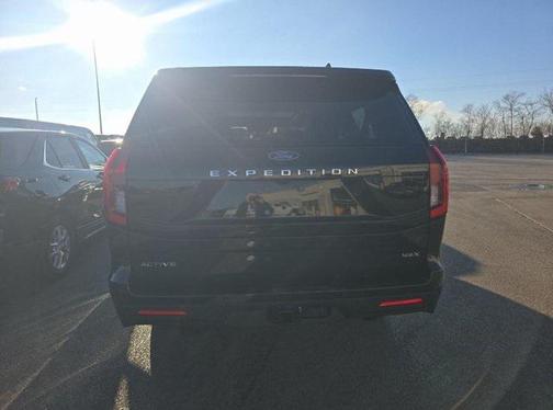 2025 Ford Expedition Max Active 4x4
