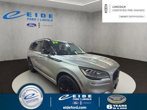 Silver Radiance Metallic Clearcoat 2024 Lincoln Aviator Reserve AWD