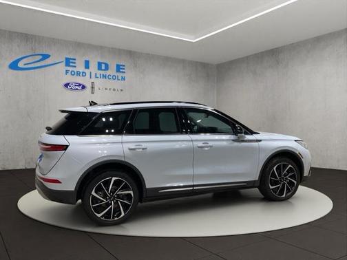 2025 Lincoln Corsair Reserve