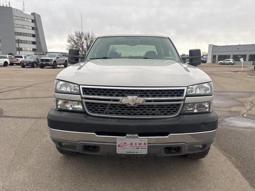 2005 Chevrolet Silverado 2500 LS H/D Crew Cab