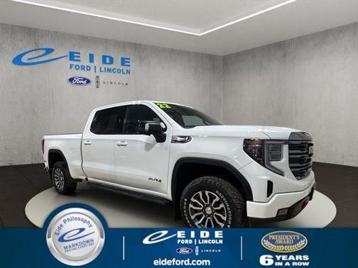 Summit White 2022 GMC Sierra 1500 AT4