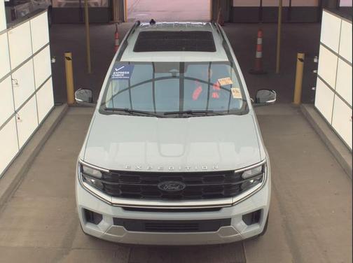 Space Silver Metallic 2025 Ford Expedition Platinum