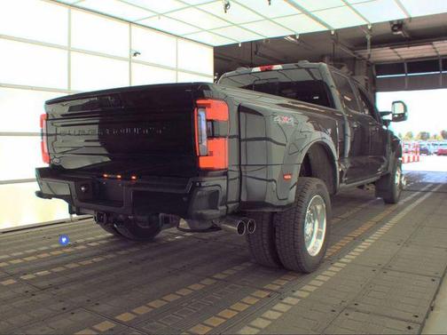 Agate Black Metallic 2026 Ford F-450 Platinum