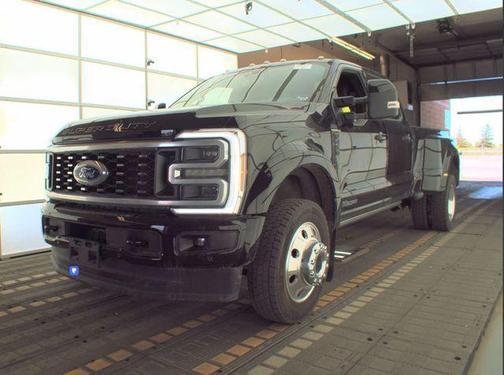 Agate Black Metallic 2026 Ford F-450 Platinum