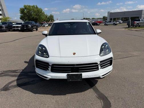White 2019 Porsche Cayenne Cayenne