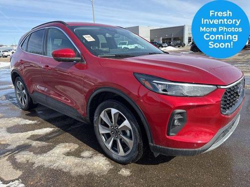 2025 Ford Escape Platinum