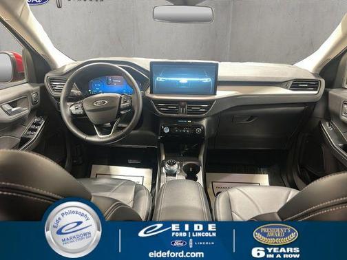 2025 Ford Escape Platinum