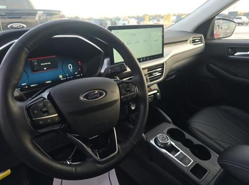 2025 Ford Escape Platinum