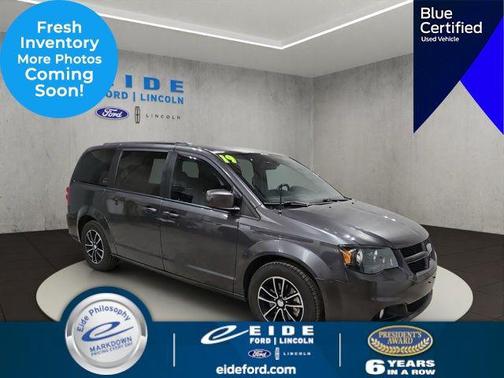 Granite Pearlcoat 2019 Dodge Grand Caravan GT