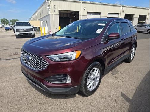 Burgundy Velvet Metallic Tinted Clearcoat 2024 Ford Edge SEL