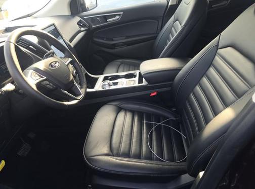 Burgundy Velvet Metallic Tinted Clearcoat 2024 Ford Edge SEL