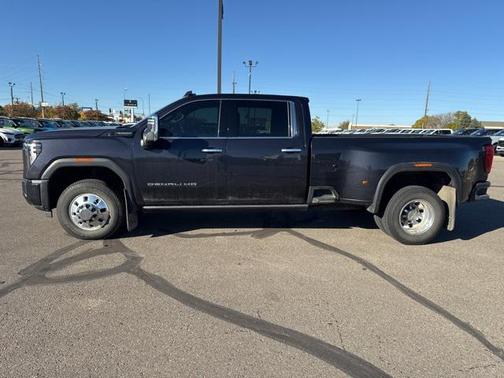 2024 GMC Sierra 3500 Denali