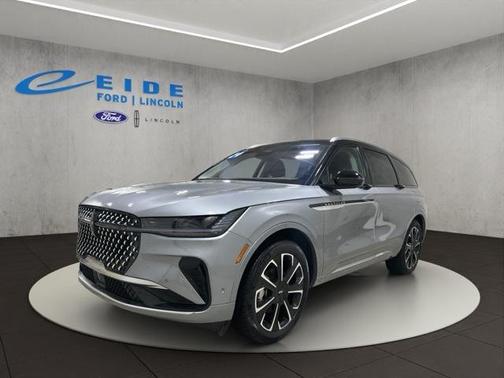 2024 Lincoln Nautilus Reserve