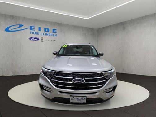 Iconic Silver Metallic 2020 Ford Explorer XLT