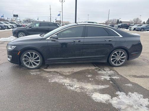 2020 Lincoln MKZ Standard