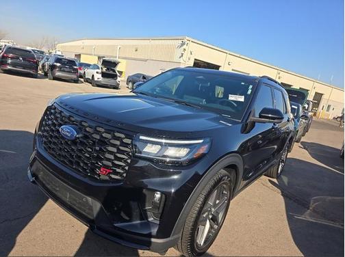 Black Metallic 2025 Ford Explorer ST