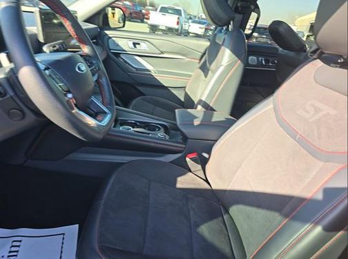 Black Metallic 2025 Ford Explorer ST