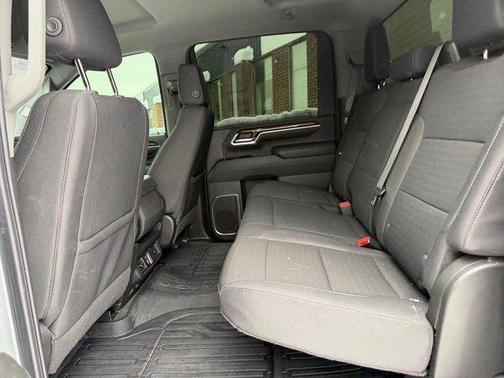 2024 GMC Sierra 2500 SLE