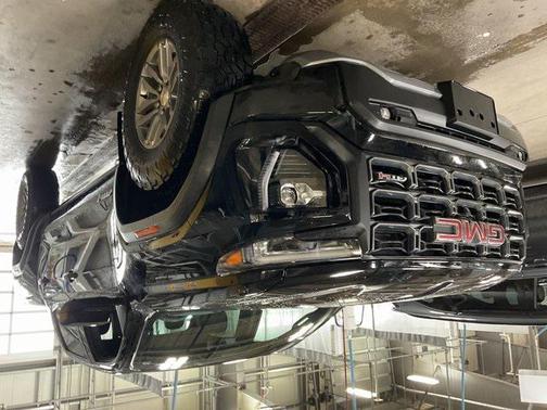 2023 GMC Canyon AT4