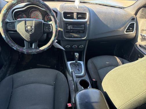 Black Clearcoat 2013 Dodge Avenger SE V6