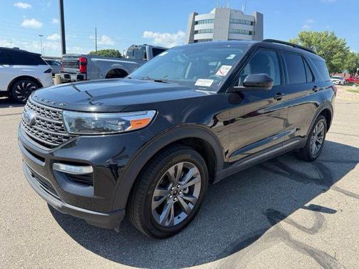 Agate Black Metallic 2024 Ford Explorer XLT