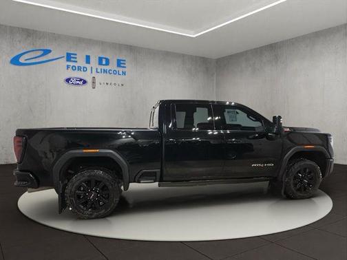 2024 GMC Sierra 3500 AT4